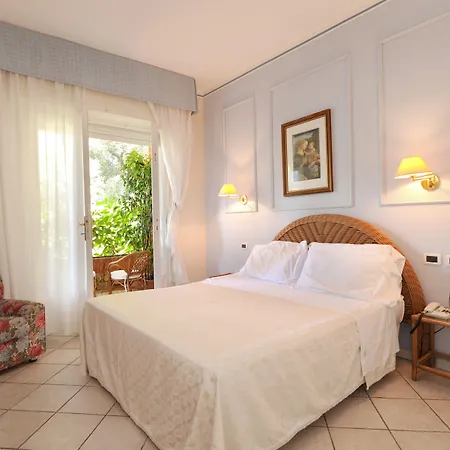 Hotel Villa Tiziana-2